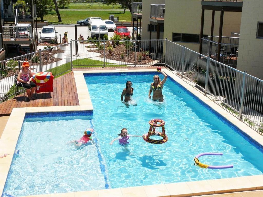 Emu Park Beach Resort Экстерьер фото